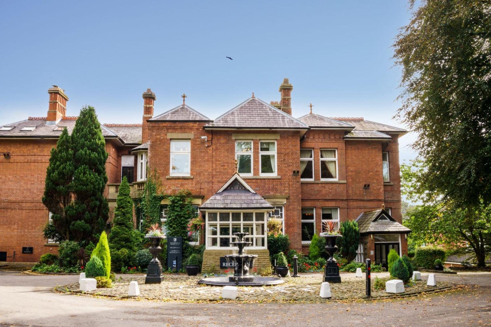 Macdonald Kilhey Court Hotel Wigan Exterior photo